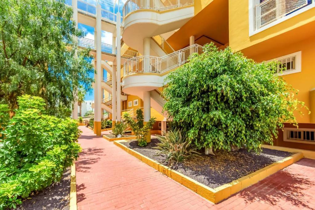 Apartment In The Orlando Complex Адехе Экстерьер фото