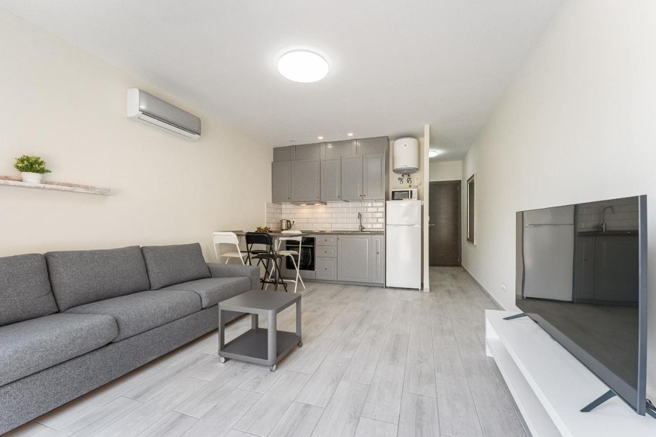 Apartment In The Orlando Complex Адехе Экстерьер фото